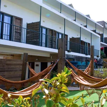 Wot Surf Social * Ericeira