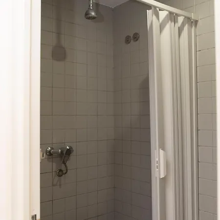 Wot Surf Social Ostello