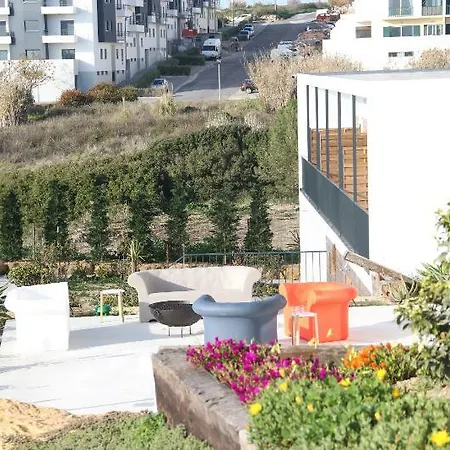 Wot Surf Social Hostel *