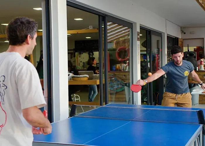 Wot Surf Social ホステル