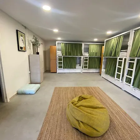 Wot Surf Social Hostel *