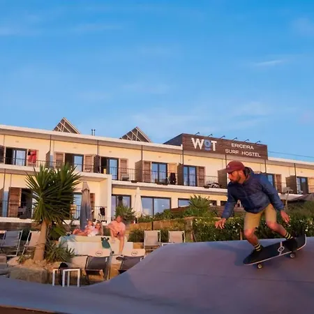 Hostel Wot Surf Social *