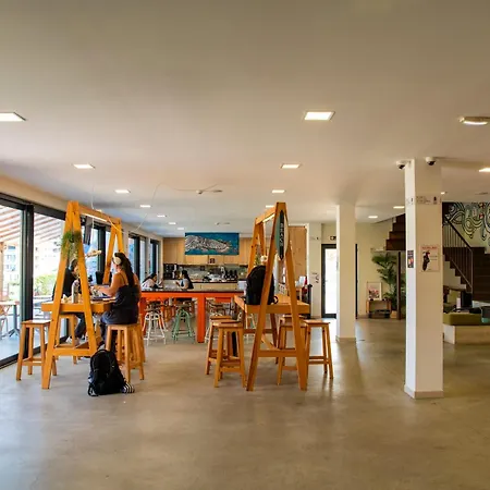 Wot Surf Social Hostal *