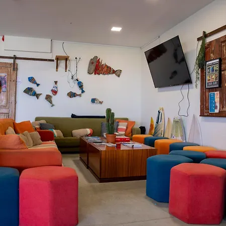 Wot Surf Social Hostel Ericeira