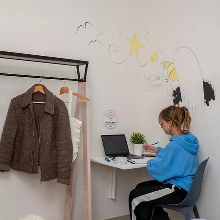 Hostel Wot Surf Social Ericeira