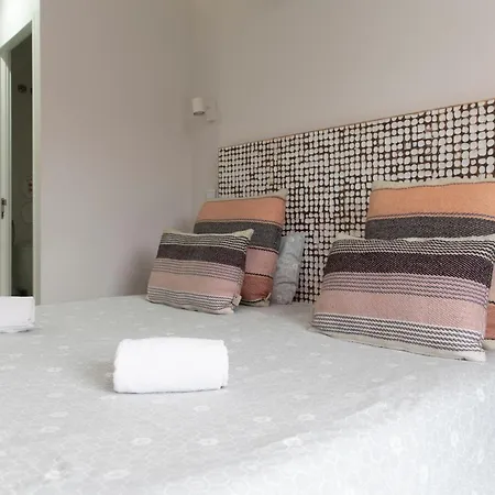 Hostel Wot Surf Social Ericeira