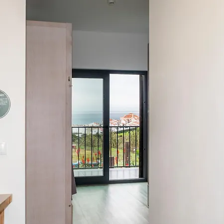 Wot Surf Social * Ericeira