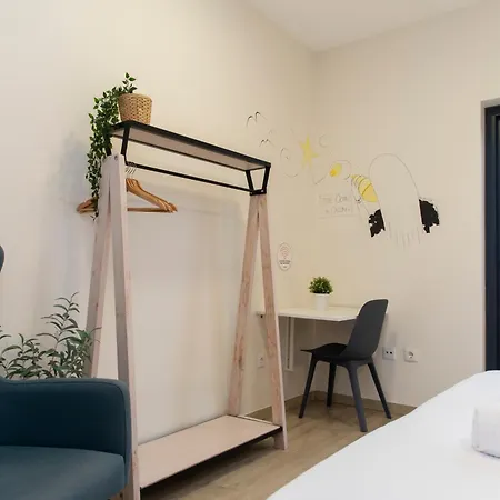 Wot Surf Social Hostel Ericeira