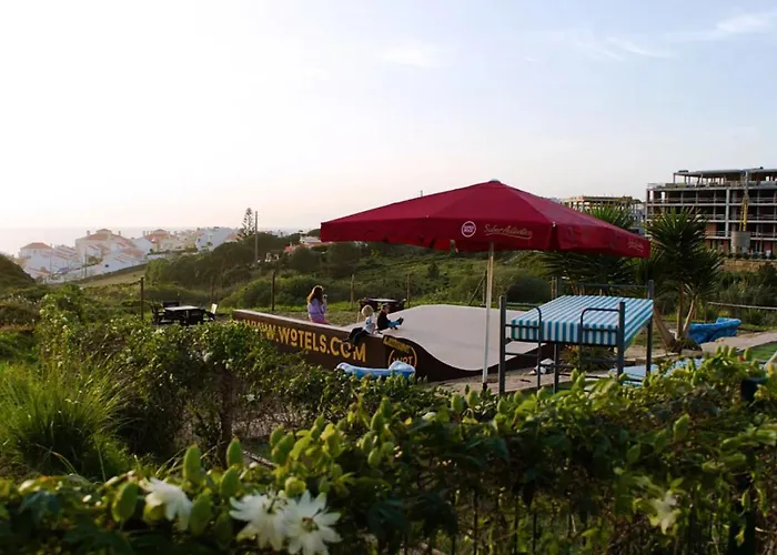 Hostal Wot Surf Social Ericeira