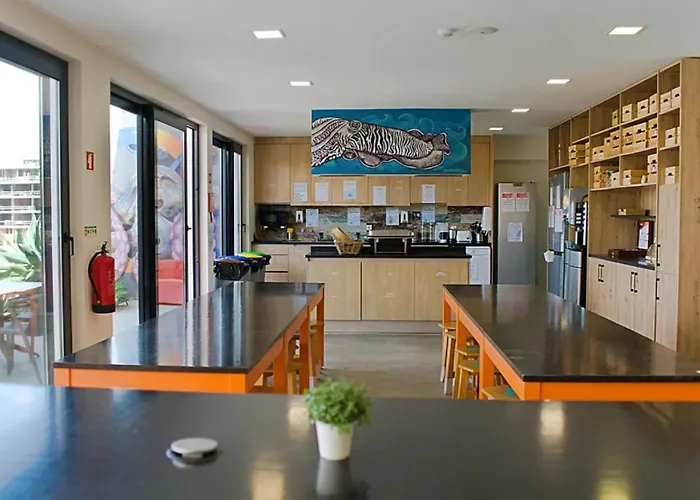Wot Surf Social Hostel *