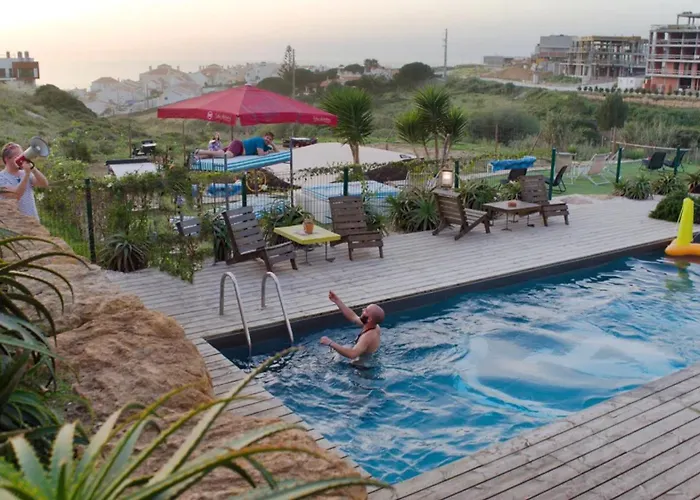 Hostal Wot Surf Social *