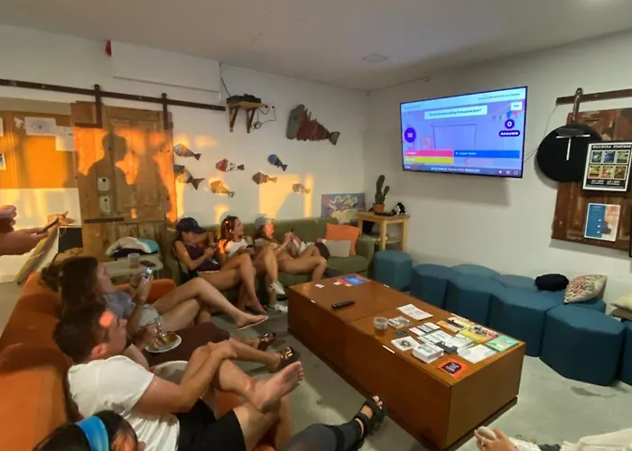 Wot Surf Social Hostal Ericeira