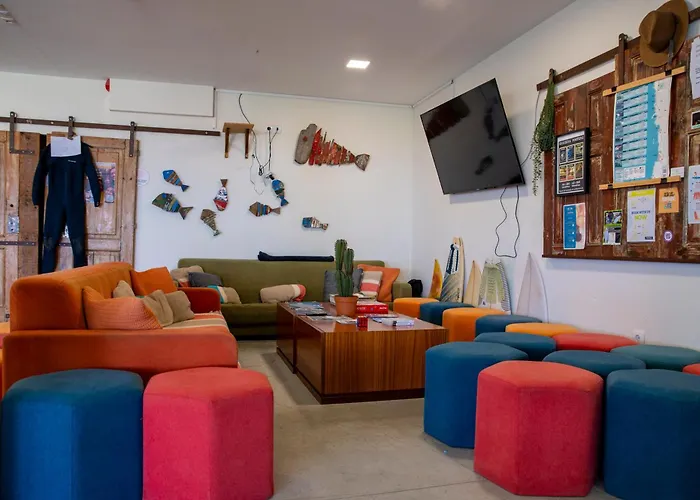 Wot Surf Social Albergue Ericeira