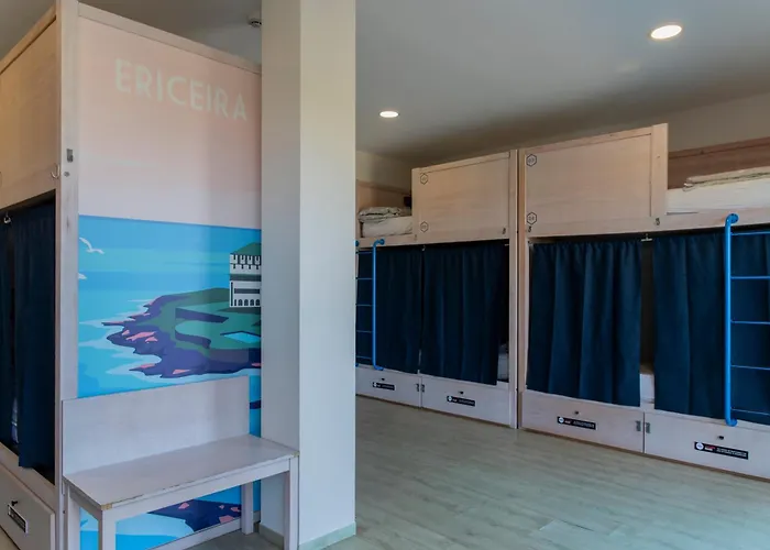 Hostal Wot Surf Social